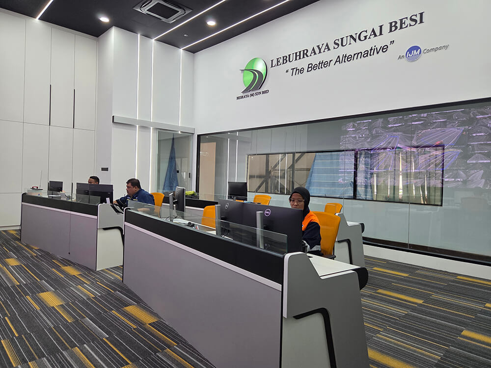 Smart Highway Monitoring Syatem